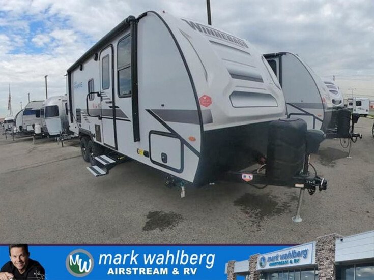 Thumbnail Photo undefined for New 2022 Winnebago Micro Minnie
